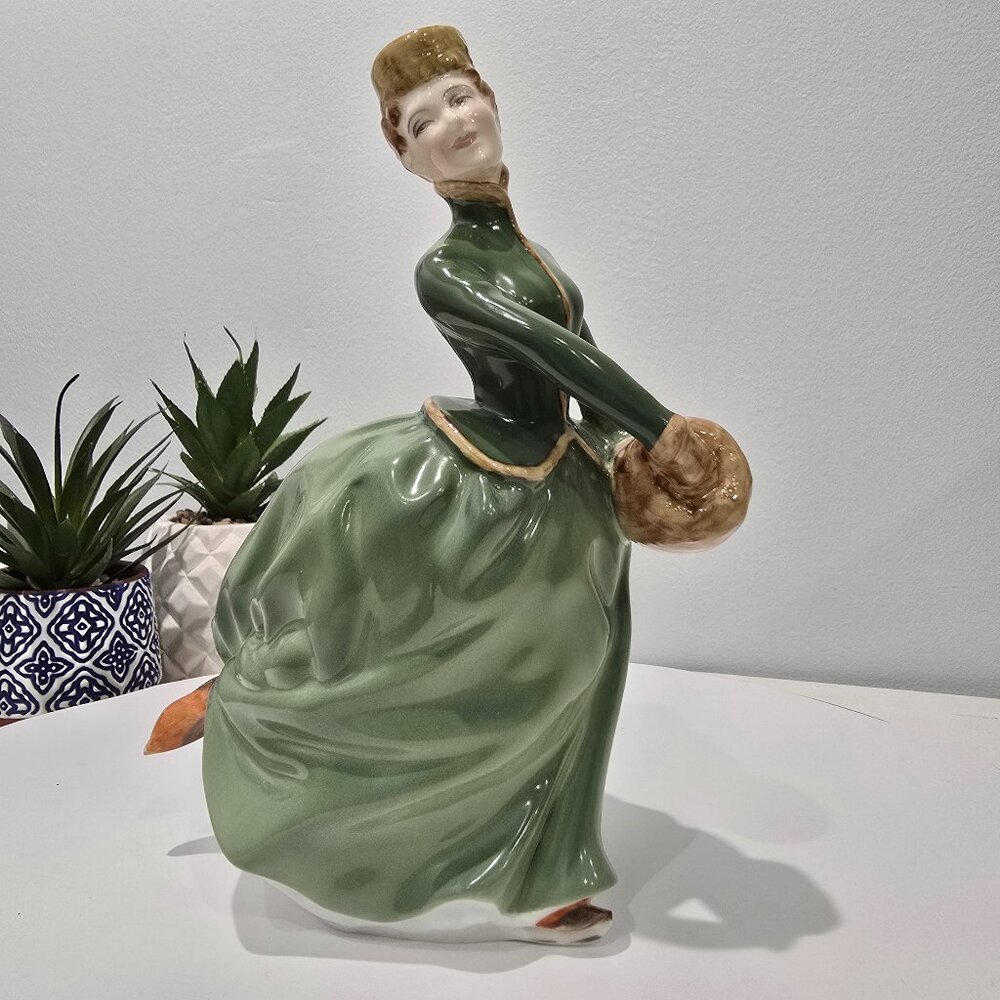 Royal Doulton – Grace, HN 2318, Vintage Bone China, 1965